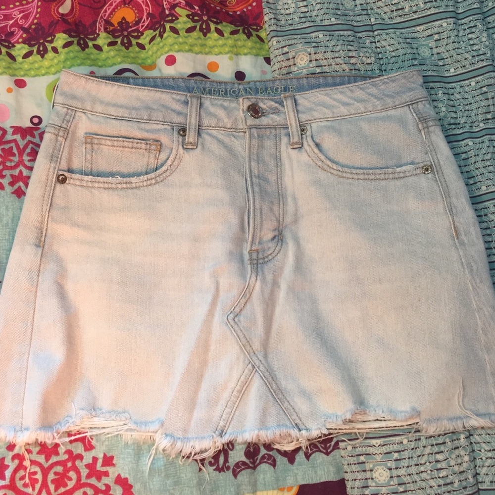 AEO Light Denim Vintage Hi-Rise Skirt